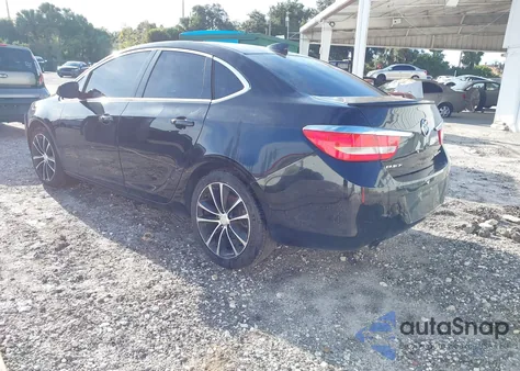 2017 Buick Verano Sport Touring z USA, uszkodzony, nr VIN 1G4PR5SK2H4104991